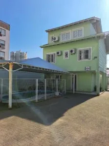Casa com 4 Quartos à venda, 330m² no Cristal, Porto Alegre
