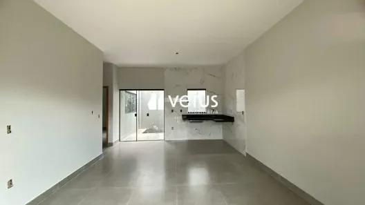 Casa com 2 Quartos à venda, 73m² no Jardim Ipanema, Uberlândia