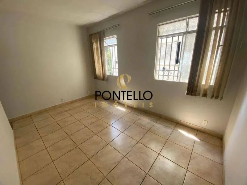 Apartamento com 3 quartos — Planalto, Belo Horizonte