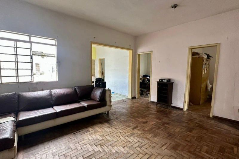 Casa com 3 quartos — Caiçaras, Belo Horizonte
