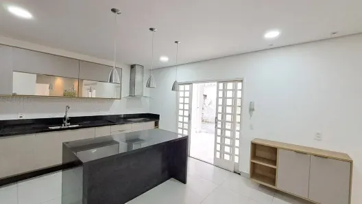 Casa com 3 Quartos à venda, 300m² no Santa Rosa, Niterói