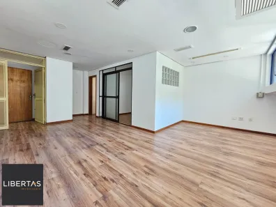 Sala Comercial com 2 Quartos à venda, 48m² no Rio Branco, Porto Alegre