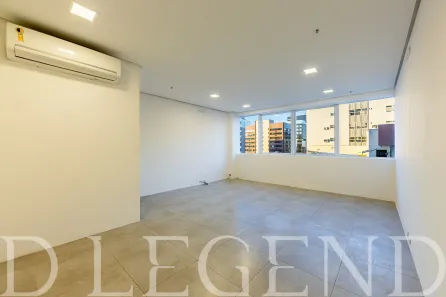 Sala Comercial para alugar, 33m² no Mont Serrat, Porto Alegre