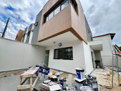 Casa com 3 Quartos à venda, 176m² no Planalto, Belo Horizonte