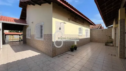 Casa com 3 Quartos à venda, 145m² no Balneário Stella Maris, Peruíbe