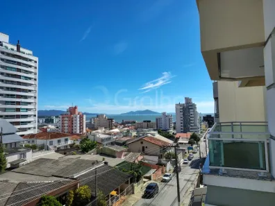 Apartamento com 2 Quartos à venda, 86m² no Barreiros, São José