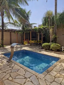 Casa com 3 Quartos à venda, 210m² no Santa Mônica, Uberlândia