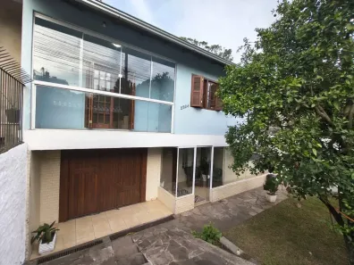 Casa com 4 Quartos à venda, 213m² no Hípica, Porto Alegre
