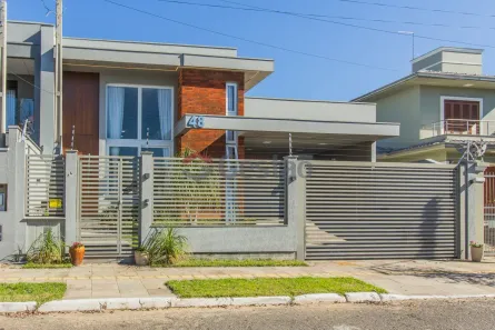 Sobrado com 3 Quartos à venda, 206m² no Igara, Canoas