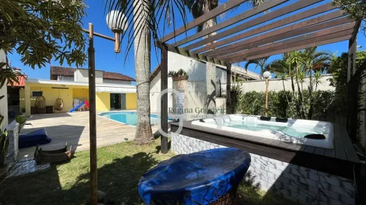 Casa com 3 Quartos à venda, 180m² no Balneário Stella Maris, Peruíbe