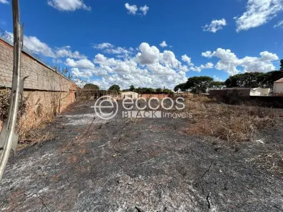 à venda, 2379m² no Chácaras Tubalina e Quartel, Uberlândia