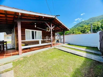 Casa com 3 Quartos à venda, 34m² no Toninhas, Ubatuba
