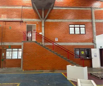Casa com 1 Quarto para alugar, 2300m² no Cidade Industrial, Curitiba