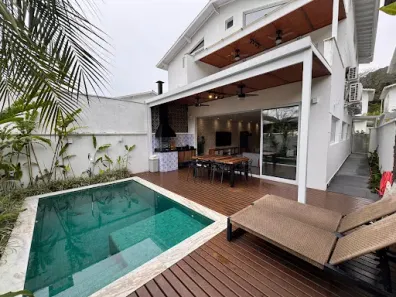 Casa de Condomínio com 4 Quartos à venda, 180m² no Maresias, São Sebastião