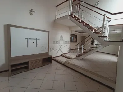 Casa de Condomínio com 3 Quartos para alugar, 250m² no Loteamento Villa Branca, Jacareí