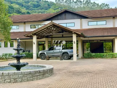 Fazenda/Sítio com 6 Quartos à venda, 700m² no , Antônio Carlos