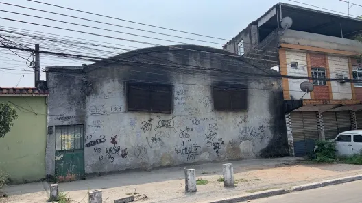 Galpão/Depósito/Armazém à venda, 562m² no Olavo Bilac, Duque de Caxias