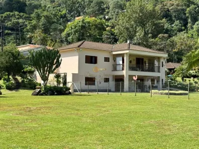 Casa com 6 Quartos à venda, 4131m² no Albuquerque, Teresópolis
