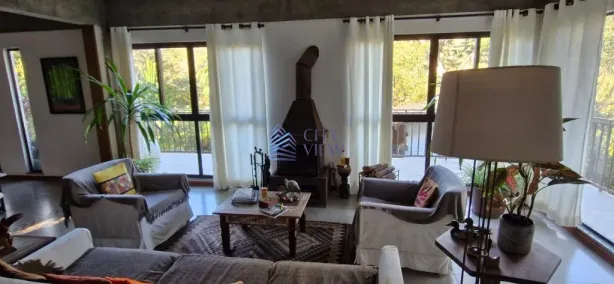 Casa com 3 Quartos à venda, 350m² no Pedro do Rio, Petrópolis