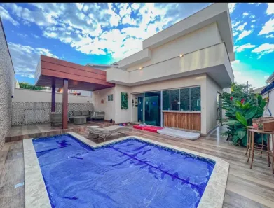 Casa de Condomínio com 4 Quartos à venda, 300m² no Jardins Madri, Goiânia