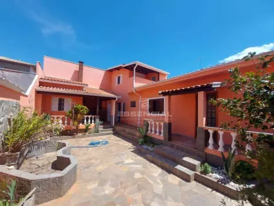 Casa com 5 Quartos à venda, 210m² no Altos do Paraíso, Botucatu