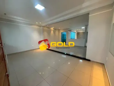 Casa com 3 Quartos para alugar, 220m² no General Osório, Uberlândia