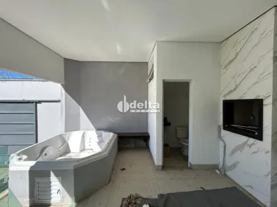 Casa com 5 Quartos à venda, 204m² no Vigilato Pereira, Uberlândia