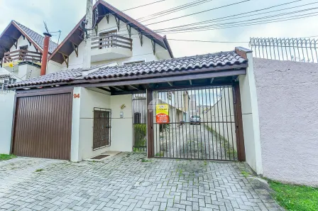 Casa com 3 Quartos à venda, 134m² no Xaxim, Curitiba