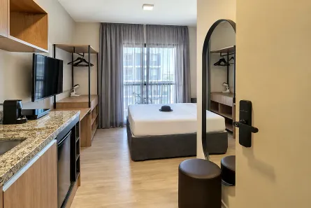 Apartamento com 1 Quarto para alugar, 22m² no Jardim das Acácias, São Paulo