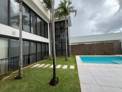 Casa com 4 Quartos à venda, 598m² no Jardim do Lago, Uberaba