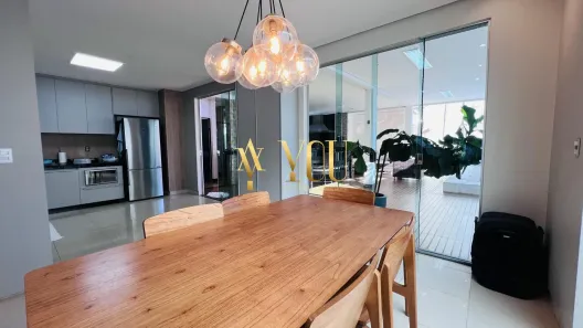 Casa de Condomínio com 3 Quartos à venda, 320m² no Jardins Madri, Goiânia