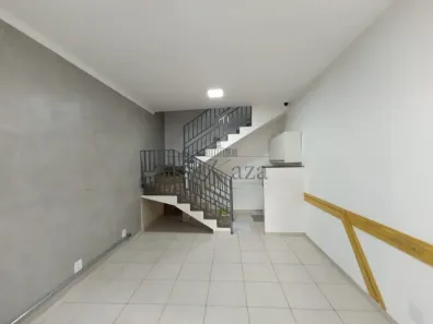 Prédio Comercial para alugar, 84m² no Centro, Jacareí