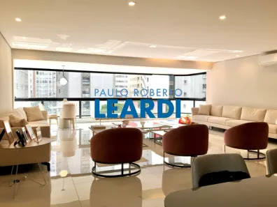 Apartamento com 3 Quartos à venda, 240m² no Santa Cecília, São Paulo