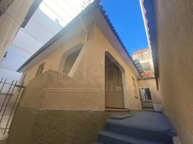 Casa com 3 Quartos para alugar, 95m² no Centro, Barra Mansa