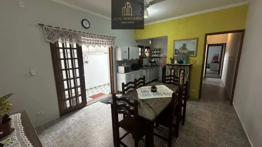 Sobrado com 3 Quartos à venda, 165m² no Parque São Benedito, Pindamonhangaba