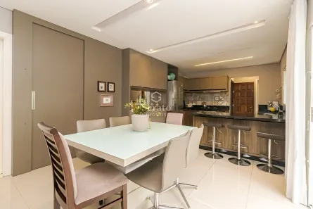 Sobrado com 3 Quartos à venda, 142m² no Cabral, Curitiba