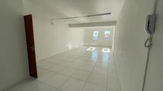 Sala Comercial para alugar, 51m² no Centro, Gravataí