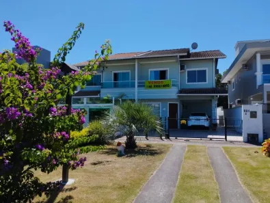 Sobrado com 3 Quartos à venda, 210m² no Ingleses do Rio Vermelho, Florianópolis