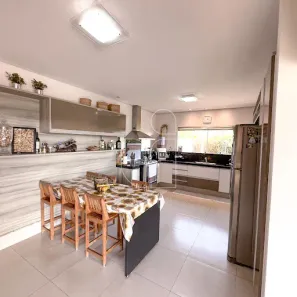 Casa com 3 Quartos à venda, 450m² no Sítios de Recreio Santa Rosa (Padre Nóbrega), Marília