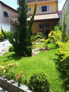 Sobrado com 3 Quartos à venda, 247m² no Vila Figueira, Suzano