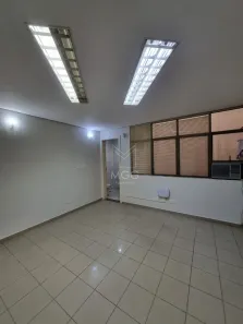 Sala Comercial com 1 Quarto à venda, 590m² no Quebec, Londrina