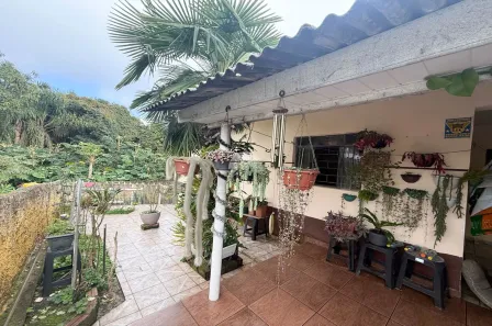 Casa com 3 Quartos à venda, 372m² no Arruda, Colombo