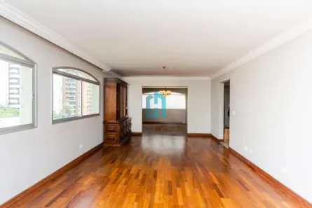 Apartamento com 3 Quartos à venda, 210m² no Vila Uberabinha, São Paulo