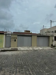 Imóvel Comercial com 4 Quartos para alugar, 227m² no Lagoa Nova, Natal