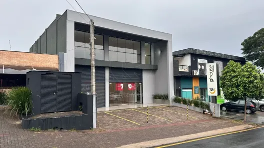 Galpão/Depósito/Armazém para alugar, 340m² no Maringá, Londrina