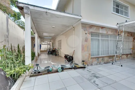 Sobrado com 4 Quartos à venda, 212m² no Granja Julieta, São Paulo