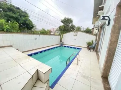 Sobrado com 4 Quartos para alugar, 220m² no Aparecida, Santos