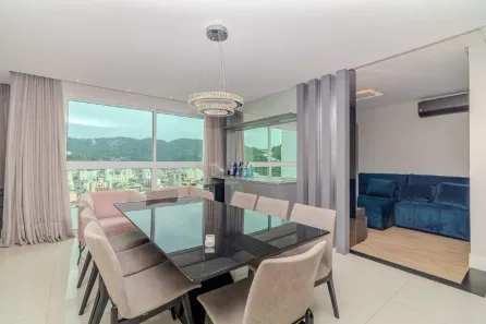 Apartamento com 3 Quartos para alugar, 129m² no Centro, Balneário Camboriú