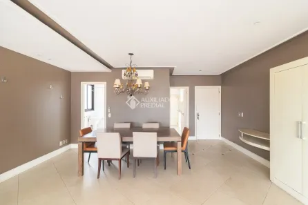 Apartamento com 3 Quartos para alugar, 150m² no Petrópolis, Porto Alegre
