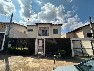 Casa com 3 Quartos à venda, 220m² no Nova Campinas, Campinas
